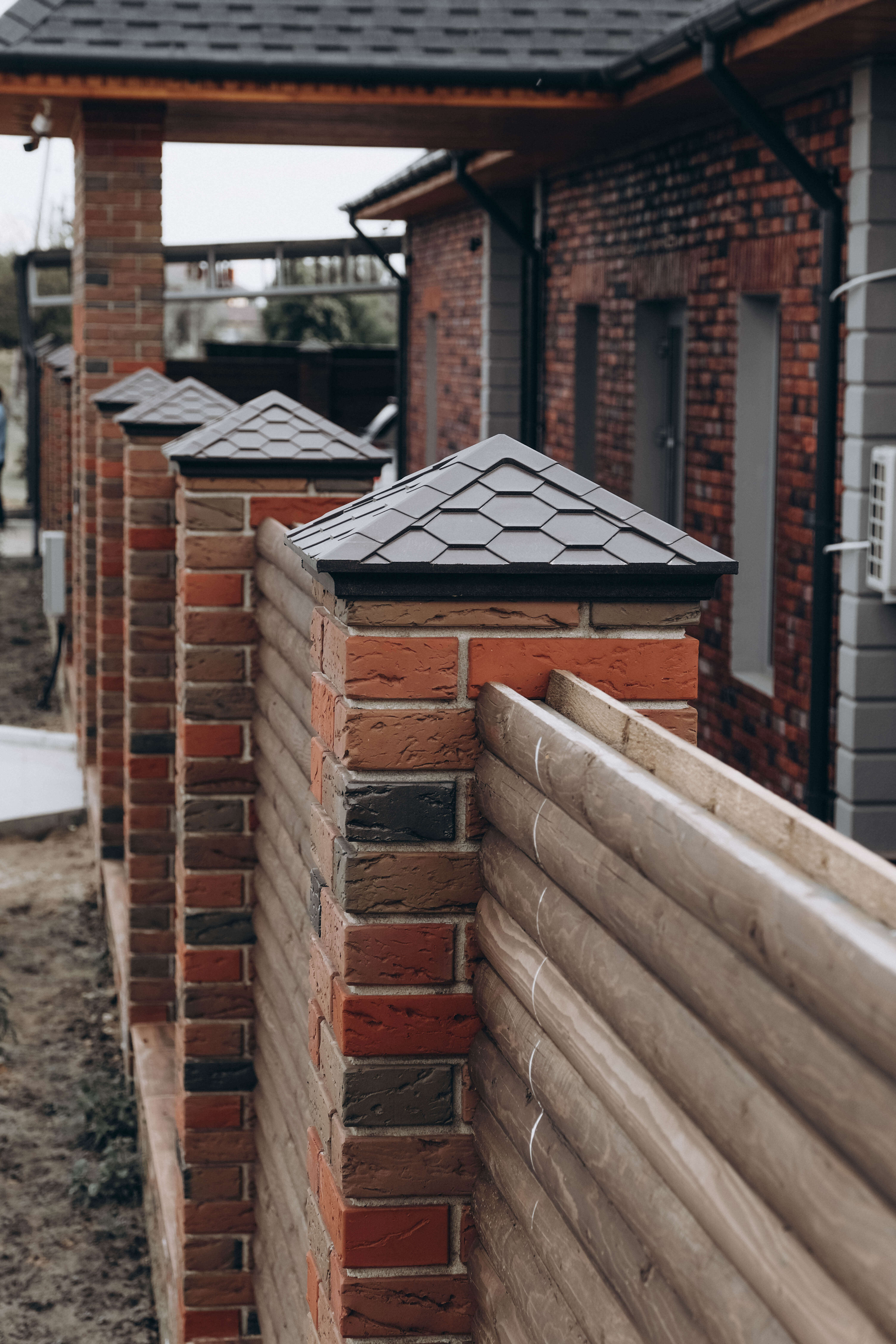 Колпак Zking Эверест Коричневый на столб 1.5х1.5 кирпича (390х390мм) в Воронеже фото